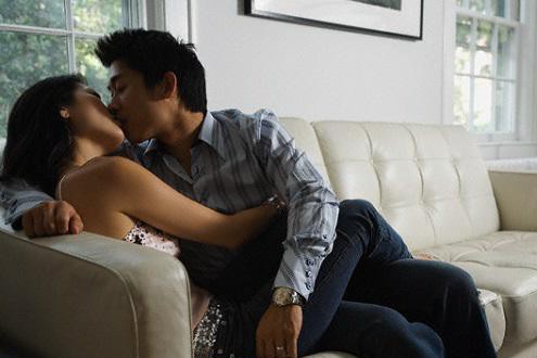 Những chiêu ngoại tình đàn ông thường áp dụng và rất dễ thành công