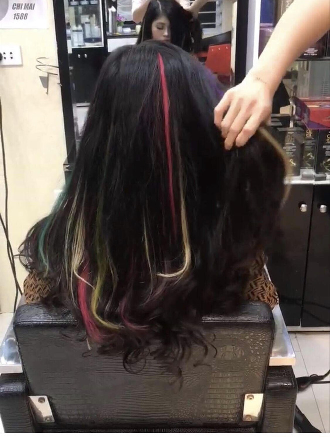 Mái tóc nối mà Thùy Dương làm cho cô nàng khách quen