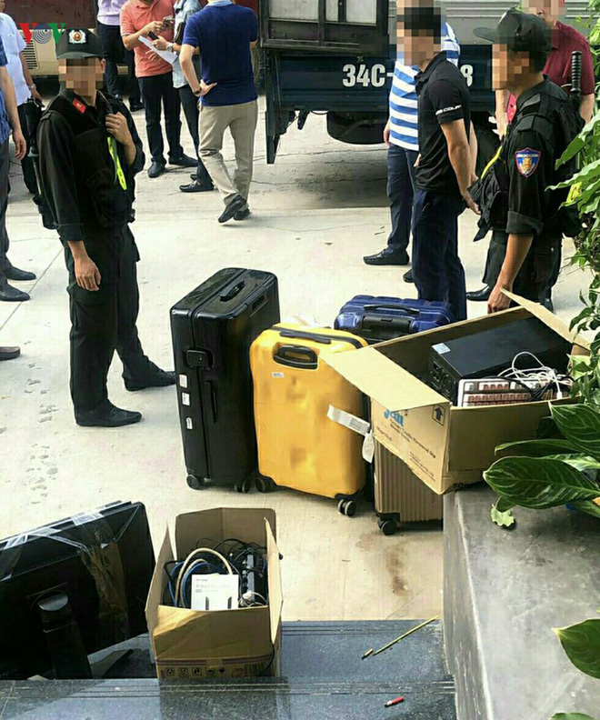 Phá chuyên án lớn, bắt giữ 25 đối tượng tội phạm công nghệ cao - 4 Phá chuyên án lớn, bắt giữ 25 đối tượng tội phạm công nghệ cao - 4