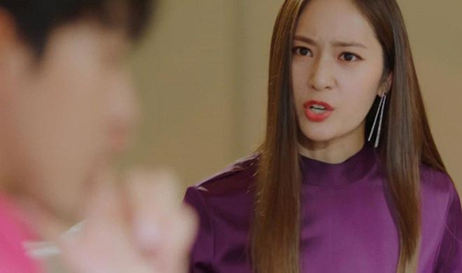 Tôi không thể chấp nhận cuộc sống hôn nhân với người chồng vẫn còn tơ tưởng tình cũ. (Ảnh minh họa)