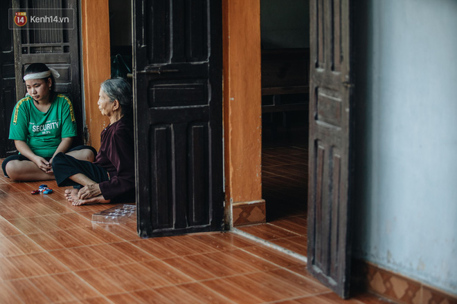 Quyết định hiến tạng Tuấn Anh để cứu sống các bệnh nhân khác dù biết là đúng đắn, nhưng những người ở lại vẫn chưa thể tập quen với việc thiếu bóng anh trong căn nhà. 