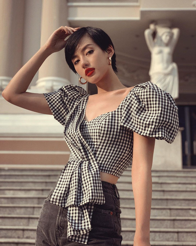 Cũng như cách cô nàng từ một đứa con hư dần thay đổi, và trở thành chỗ dựa cho gia đình 