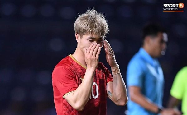 … và sau khi đá Pen.