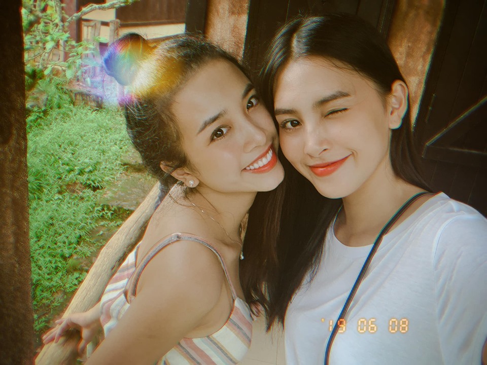Mặc giản dị, mặt mộc: Trần Tiểu Vy, Thúy An xinh đẹp không ai bằng? - 1 Mặc giản dị, mặt mộc: Trần Tiểu Vy, Thúy An xinh đẹp không ai bằng? - 1