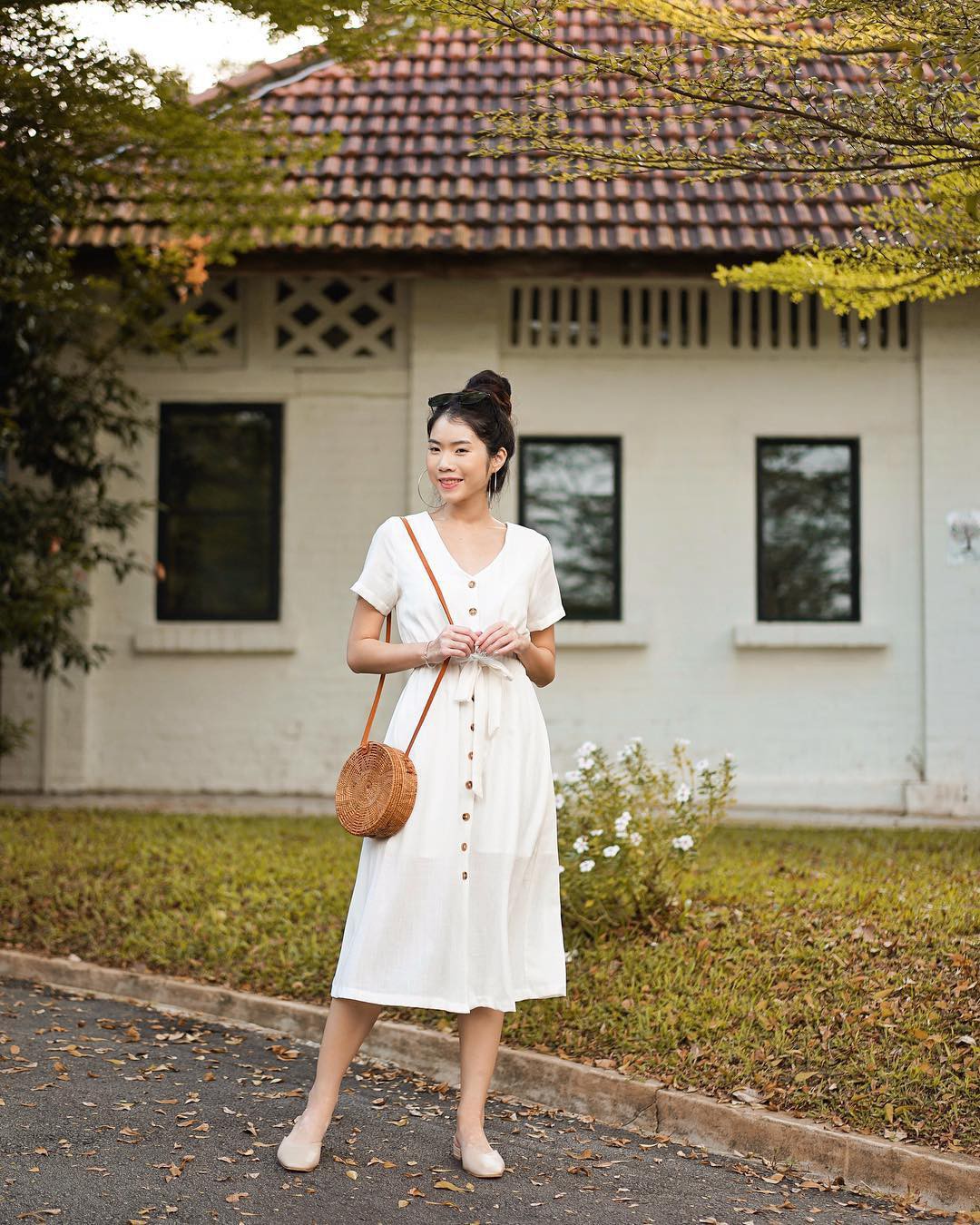 Lại nóng đến phát ốm, nhưng nàng công sở không phải lo vì đã có 5 items nhẹ mát và 100% thanh lịch này - 17 Lại nóng đến phát ốm, nhưng nàng công sở không phải lo vì đã có 5 items nhẹ mát và 100% thanh lịch này - 17