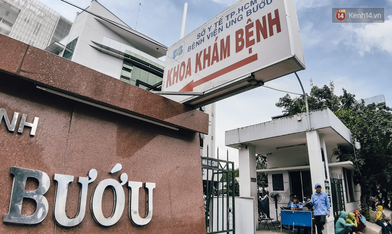 Bảo vệ Bệnh viện Ung Bướu cũng chứng kiến sự việc.