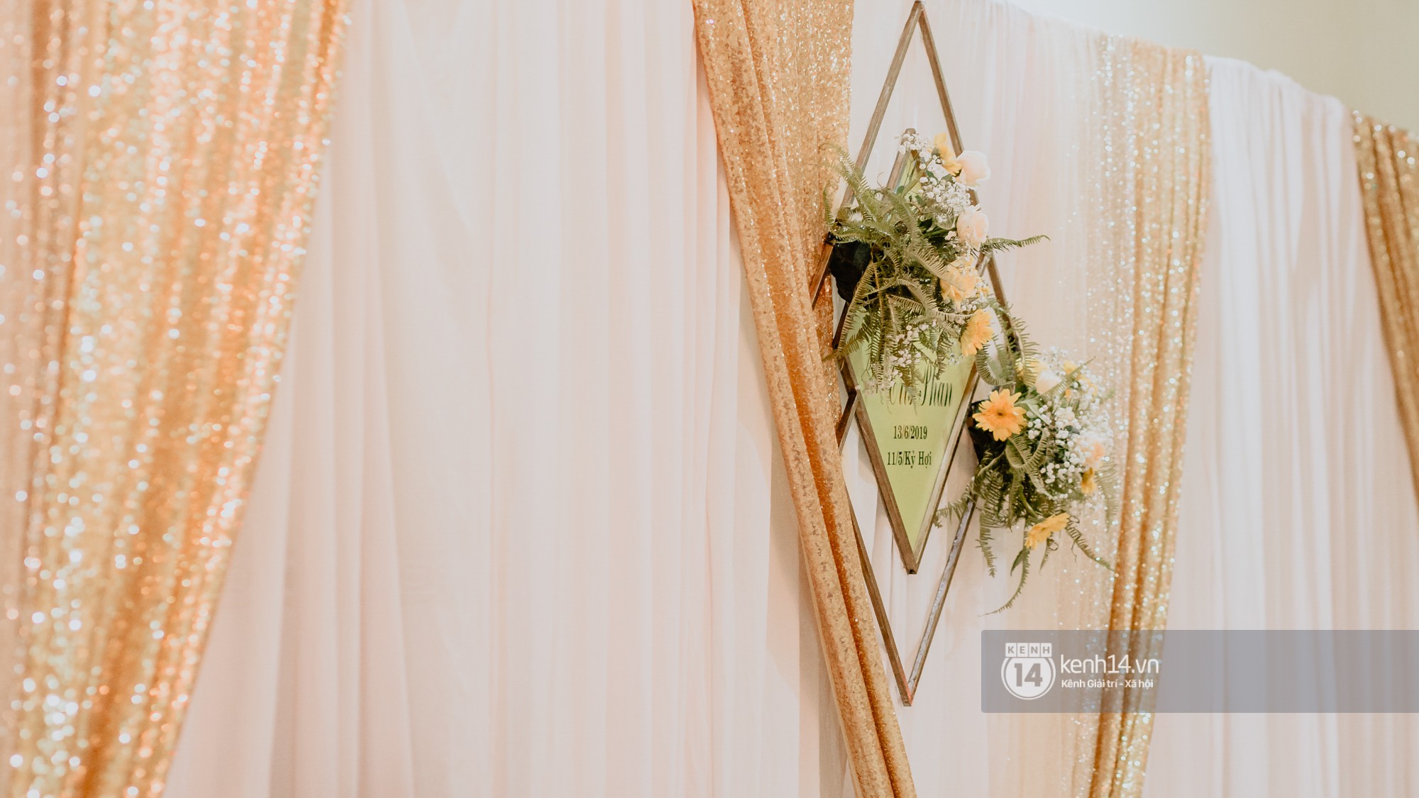 Những hình ảnh đầu tiên về đám cưới của Cris Phan - Mai Quỳnh Anh ở quê nhà Phú Yên - 4 Những hình ảnh đầu tiên về đám cưới của Cris Phan - Mai Quỳnh Anh ở quê nhà Phú Yên - 4