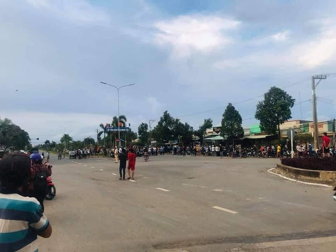 Hiện trường gần Đồn Biên phòng nơi xảy ra vụ việc. Ảnh: FB Cộng đồng Long An