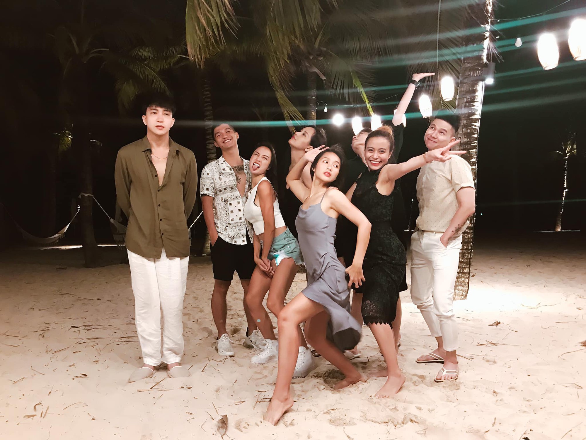 Nhưng ngay sau đó thì... đố ai 