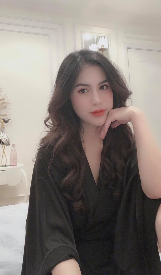 Hương Trần - vợ cũ Việt Anh.