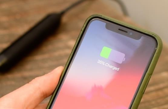 Những sai lầm khi sạc 'giết chết' chiếc iPhone của bạn - 5