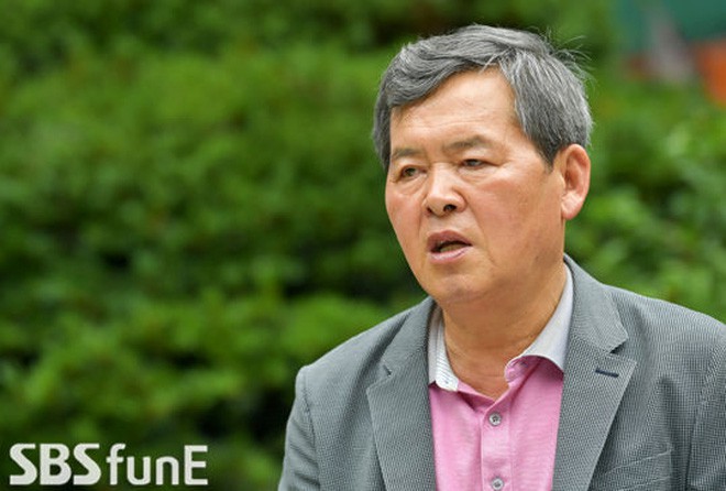 Hình ảnh ông Song Yong Gak - bố của nam tài tử