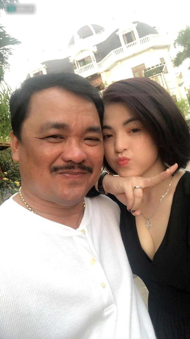 Đạo diễn Nguyễn Phương Điền và vợ, chị Lê Thị Cẩm Giang