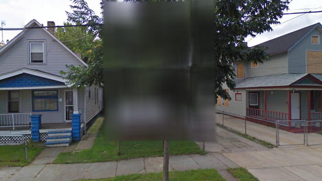 Zoom cỡ nào cũng không xem được