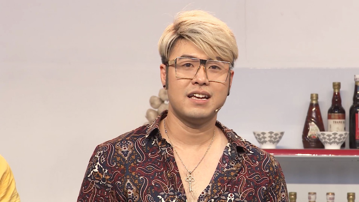 Vào cuối tháng 6 vừa qua, Akira Phan vẫn còn sở hữu body khá tròn trịa.