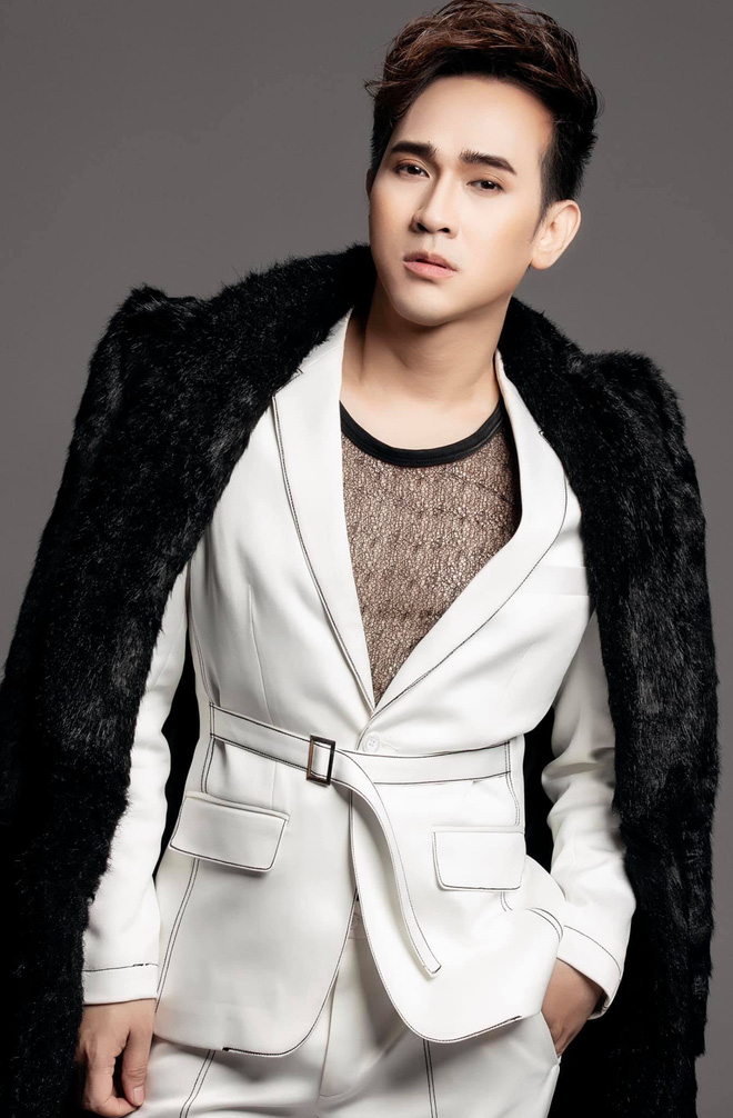 Và ở lĩnh vực nào, anh cũng đạt được những thành tích đáng nể...