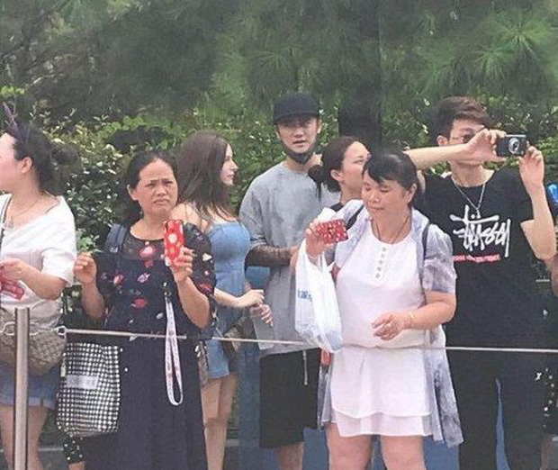 Những hình ảnh hẹn hò của 2 người được ghi lại