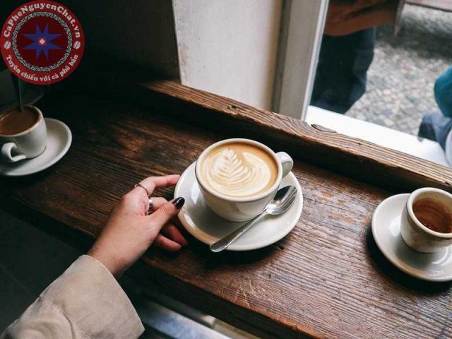 Uống cà phê buổi sáng mà không đi ngoài sau đó là hiện tượng khá bất thường.