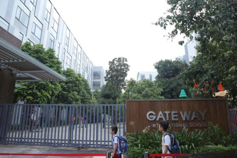 Quy trình đưa đón, quản lý học sinh ở Trường Gateway còn lỏng lẻo Ảnh: NLĐ