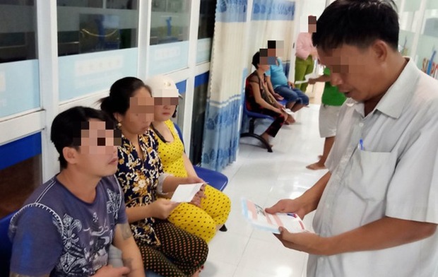 Các nạn nhân bị chó dữ tấn công đến Trung tâm y tế để tiêm ngừa