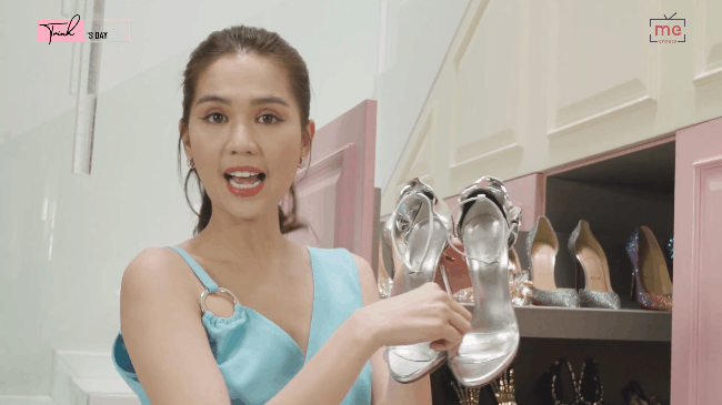 Ngọc Trinh chia sẻ cô có sở thích mua một kiểu giày với nhiều màu sắc khác nhau nhưng phải có mức giá 