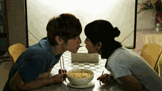 Về Đặng Luân, dường như Dương Tử có nhiều 