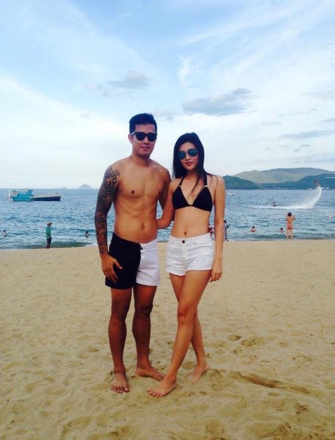 Tuy nhiên, sau vài tháng lập gia đình, Sỹ Mạnh vướng lùm xùm hành hung thủ môn Đặng Văn Lâm (Lâm Tây) tại phòng riêng. Dù lên tiếng cho biết Lâm Tây 