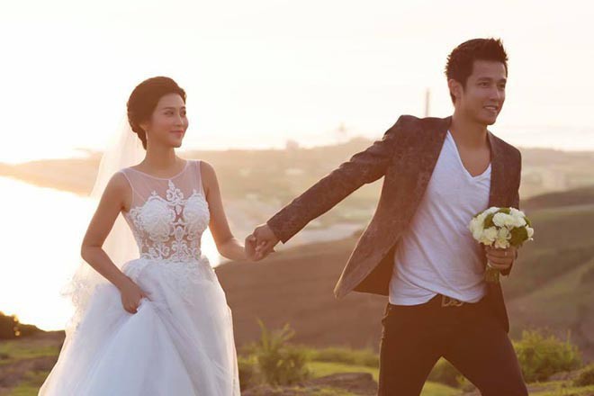 Tháng 07/2017, Sỹ Mạnh - tiền đạo nổi tiếng là tay chơi đào hoa, là bạn trai cũ của Tâm Tít đã kết thúc cuộc sống độc thân bằng việc tổ chức đám cưới hoành tráng với siêu mẫu Trúc Nguyễn sau 3 năm hẹn hò.