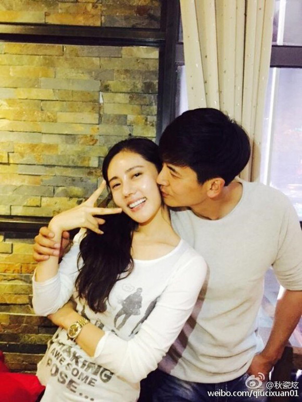 Cô cũng được ông xã hết mực thương yêu, che chở.