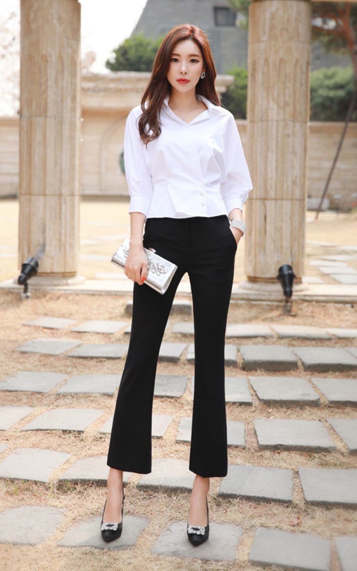 khong hen ma gap, dang thu thao va lan khue deu me “chiec ao nu sinh” mac vao la tre - 13