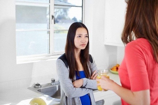 Ngay sau đó, mẹ tôi tuyên bố không chấp nhận T và yêu cầu tôi chia tay ngay. (Ảnh minh họa)