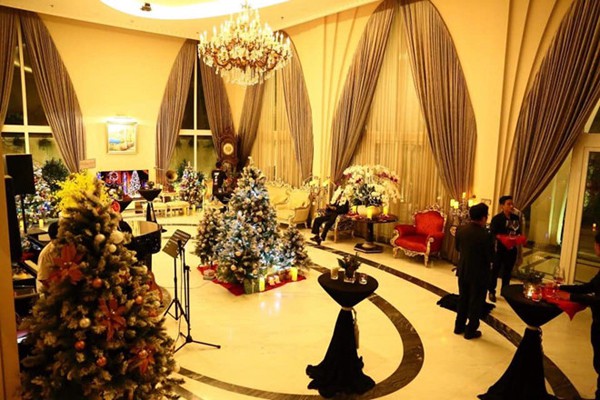 Căn biệt thự xa hoa của người đẹp.