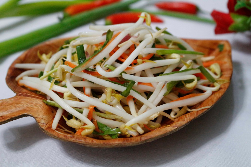 Giá đỗ xào cùng gan lợn rất hợp vị và cũng là món rất nhiều người ưa thích nhưng sự kết hợp này hoàn toàn sai lầm.