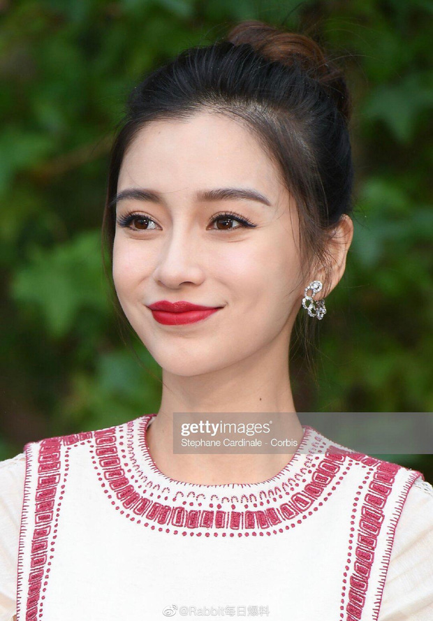 Cận cảnh nhan sắc của Angela Baby. Nhiều người nhận ra dấu hiệu lão hoá rõ rệt