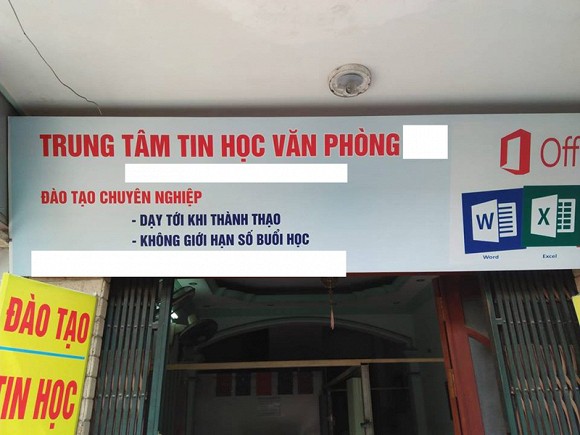 Trung tâm tin học nơi nữ sinh theo học.
