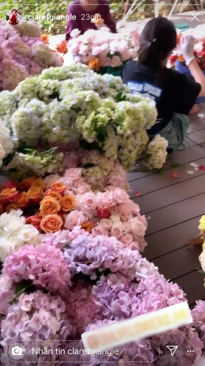 Nhìn dàn hoa cưới hoàng tráng này, không ai nghĩ cả ekip đã mất cả đêm.