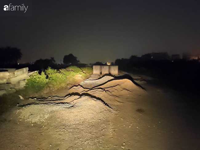 Khu vực phát hiện thi thể nạn nhân nằm tại một khu vực hoang vắng, ít người qua lại.