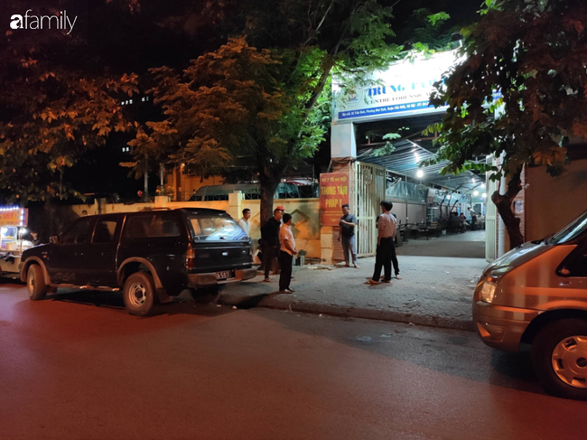 Người nhà nạn nhân đã có mặt tại bệnh viện.