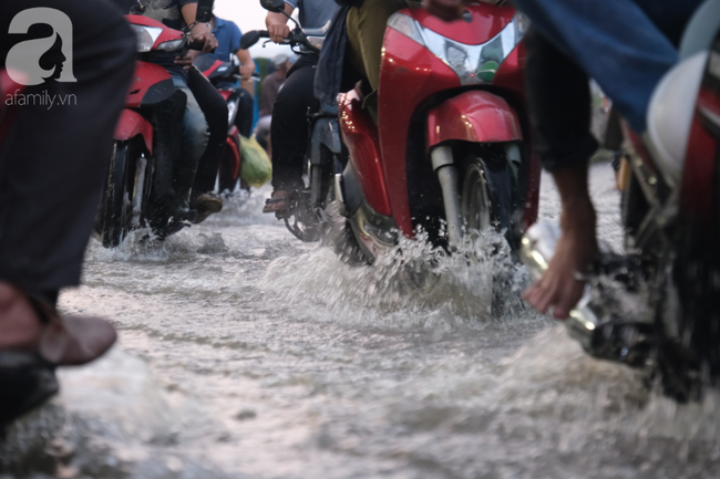 Đây là đợt triều cường cao lịch sử tại TP.HCM.