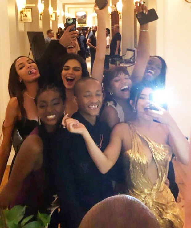 Dàn rich kid đình đám Hollywood tề tựu chung 1 khung hình