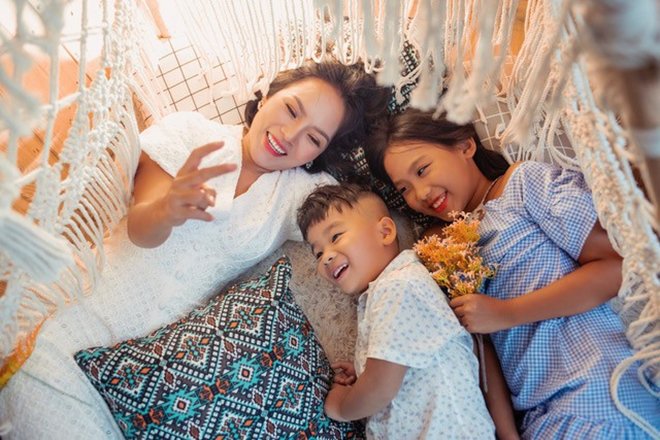 Hiện tại Thái Thuỳ Linh đang làm mẹ đơn thân, một mình nuôi 2 con là bé Thái An và bé Thái Minh.