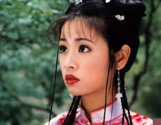 Nhan sắc ngày trước của Lâm Tâm Như cũng bị lôi ra so sánh