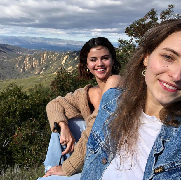 Ngày 4/9, Selena vẫn còn xuất hiện với body thon gọn và nhan sắc rực rỡ