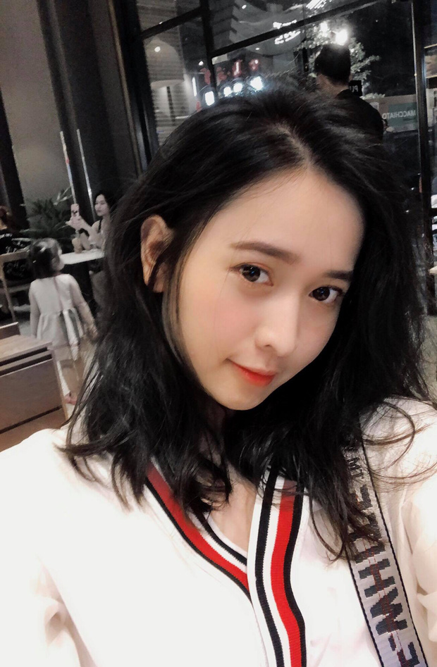 Nàng streamer xinh xắn