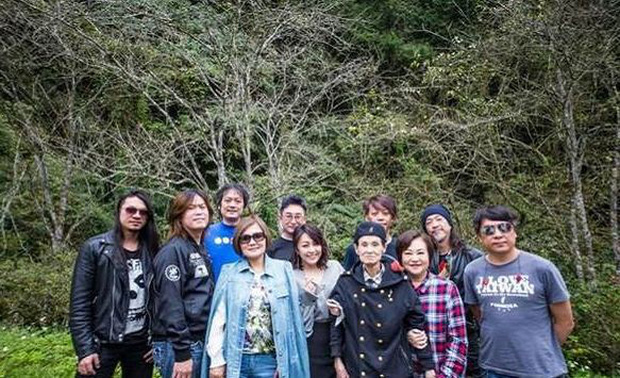 Dù tuổi tác đã cao nhưng Văn Hạ vẫn rất khỏe mạnh.