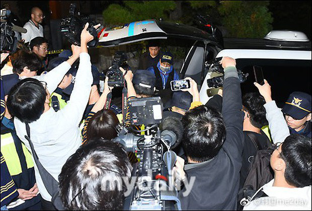 Hôm qua thi thể của Sulli đã được chuyển về từ nhà riêng ở thành phố Seongnam về nhà tang lễ bệnh viện Severance