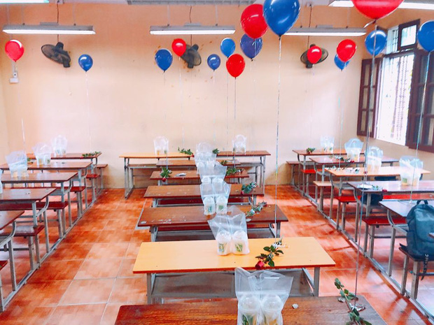 Phải vài ngày nữa mới đến 20/11 nhưng các lớp học đã sục sôi không khí lắm rồi. (Ảnh: Phương Yến)