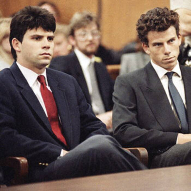 Hai anh em Lyle và Erik đổi đời sau khi cha mẹ qua đời.