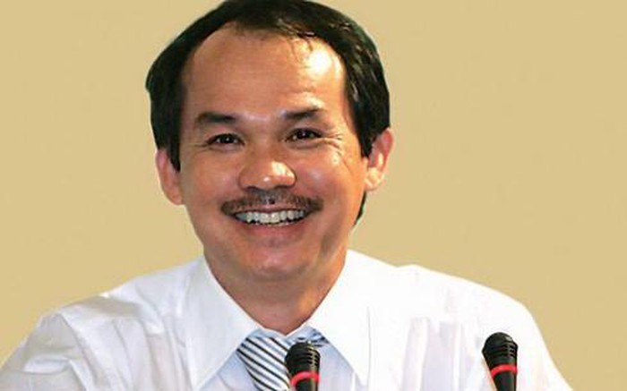 10 năm dắt trâu ra đồng, kéo cày, xẻ đất, cái nắng cái gió làm cháy tóc sạm da càng khiến cho Đoàn Nguyên Đức nuôi quyết tâm thoát nghèo.