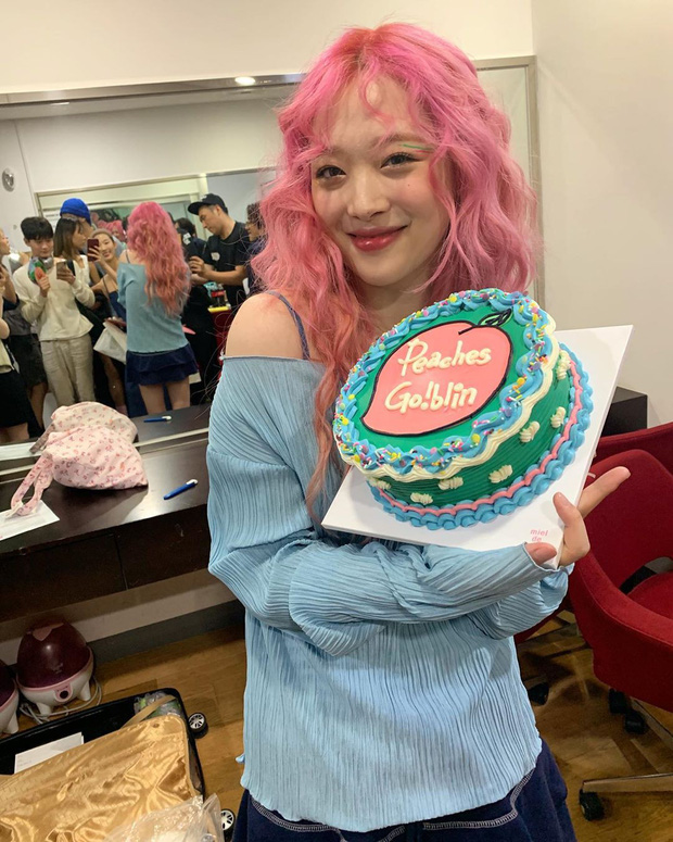 Kim Sun Ah luôn ở bên giúp đỡ Sulli